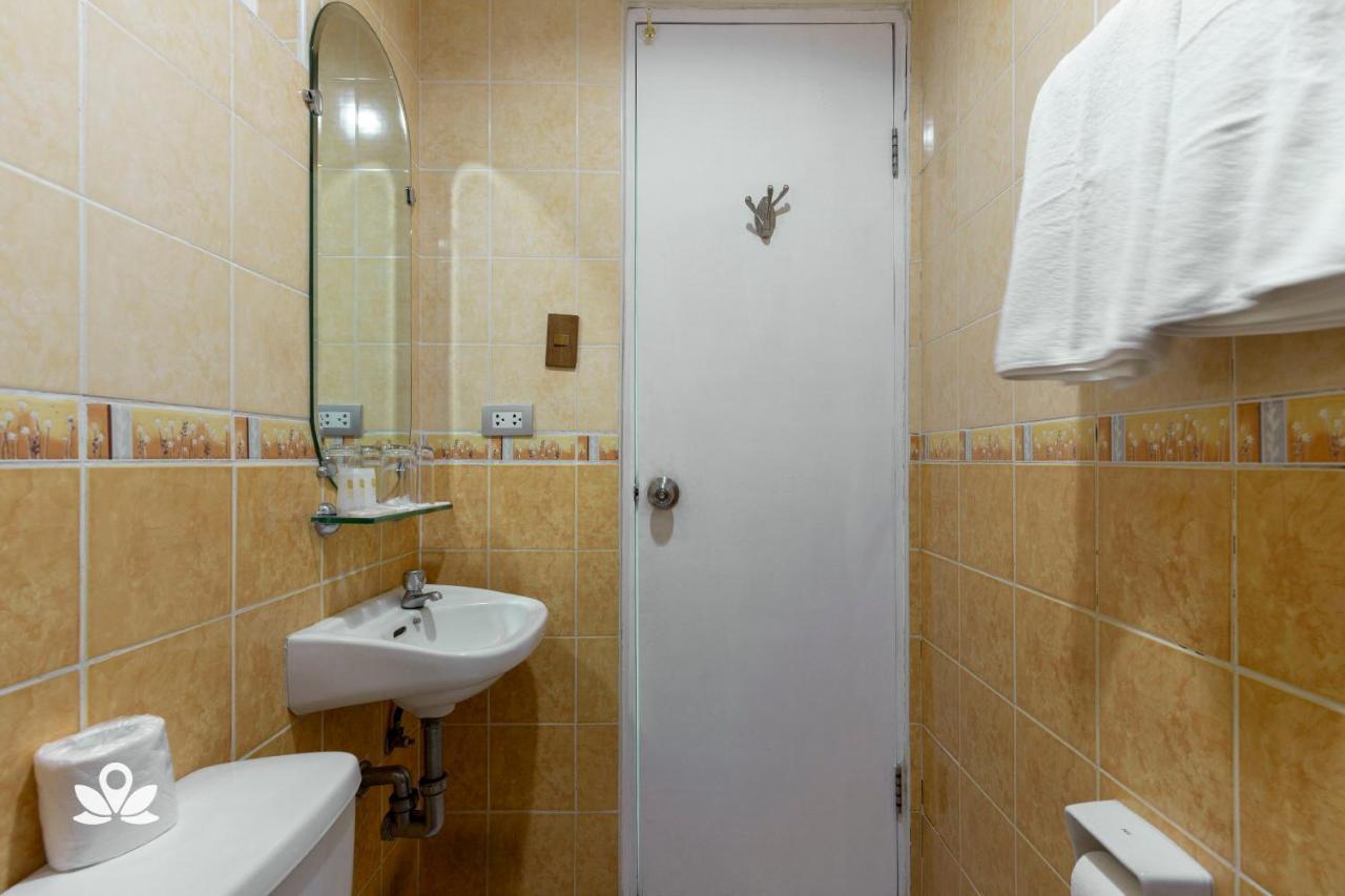 Zen Rooms Roxas Avenue Davao Stadt Exterior foto